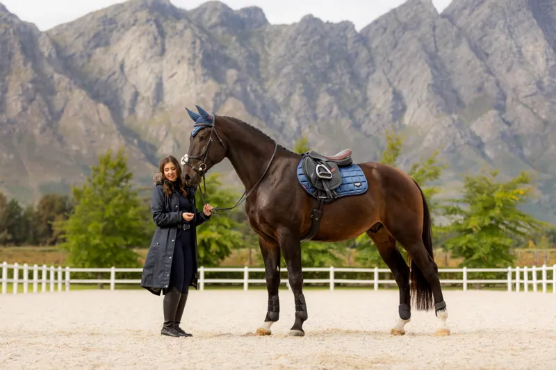 LeMieux Loire Classic Close Contact Square Atlantic-1