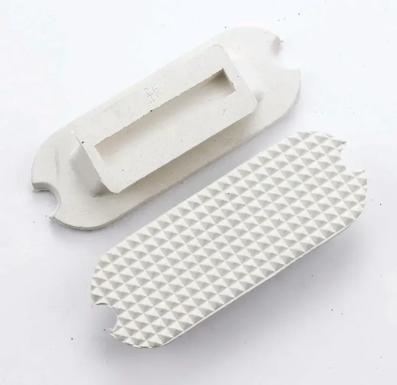 Lorina Fillis Stirrup Treads in White